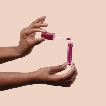 Batom Líquido Niina Secrets Mate Marsala Magnólia 5ml Batom Líquido Niina Secrets Mate Marsala Magnólia 5ml